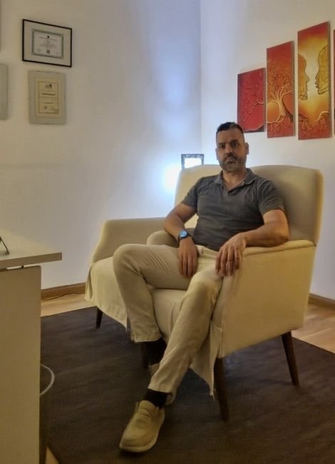 Jesús Gil, en su consulta de psicoanálisis en Madrid
